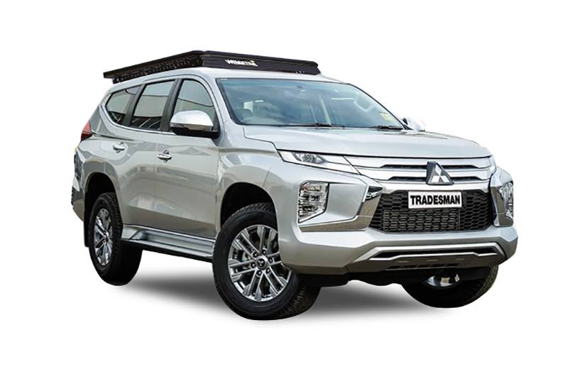 Mitsubishi Pajero Sport 20MY hero image