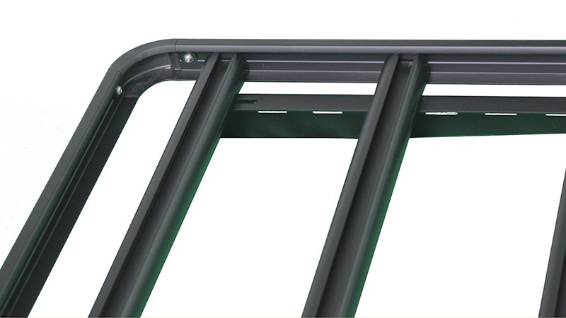The Wedge-lock corner units are fixed in place using two 8 mm bolts.